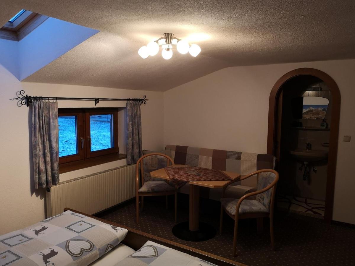 Gaestehaus Luxner Strass im Zillertal Exterior photo