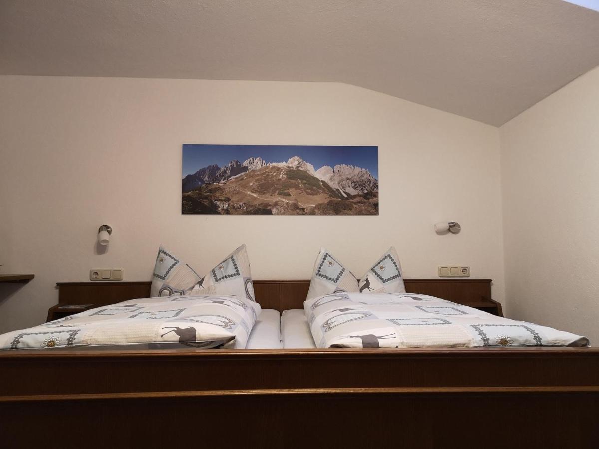 Gaestehaus Luxner Strass im Zillertal Exterior photo