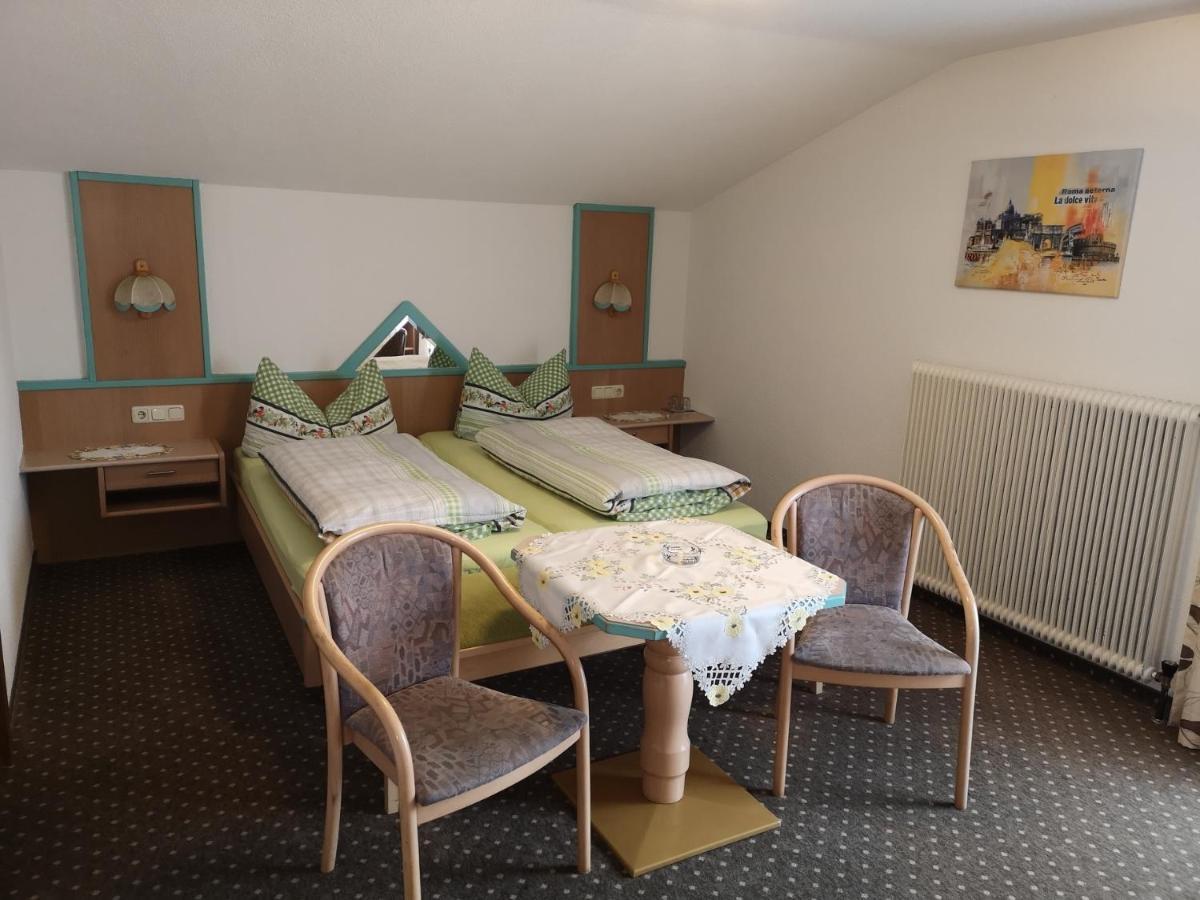 Gaestehaus Luxner Strass im Zillertal Exterior photo