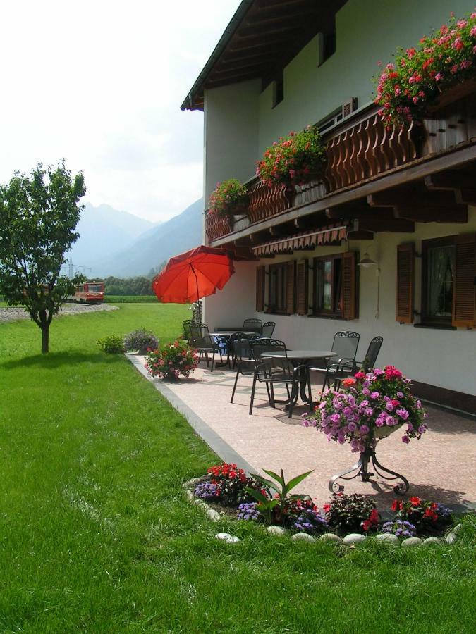 Gaestehaus Luxner Strass im Zillertal Exterior photo